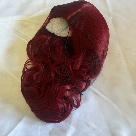 Luxurious Red Hair Wig - Picture 3 of 4